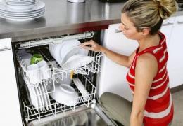 Завантаження посудомийної машини: основні правила Розміщення різних тарілок